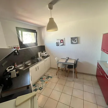 Vazaha Grand Et Bel Classe 3 Etoiles Lägenhet *