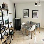 Vazaha Grand Et Bel Classe 3 Etoiles Apartment Lavelanet