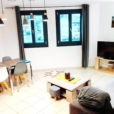 Grand Et Bel Classe 3 Etoiles Daire *