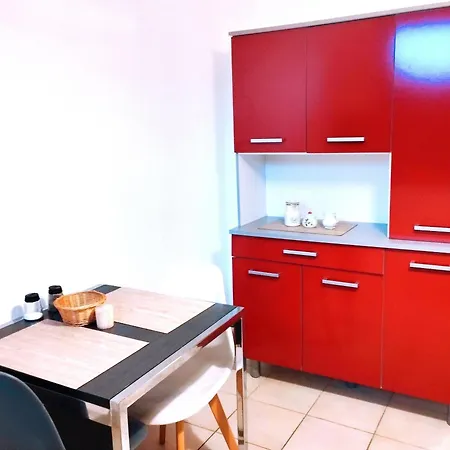 Grand Et Bel Classe 3 Etoiles * Lavelanet